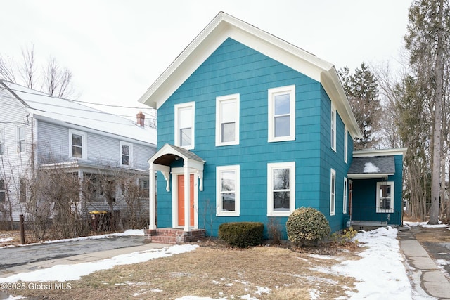 view of front of property