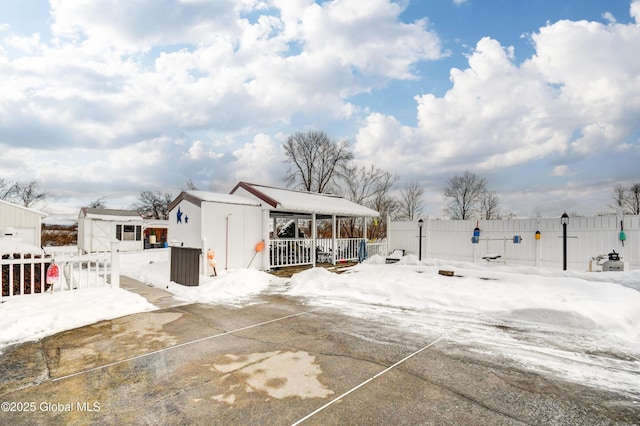 exterior space featuring a porch