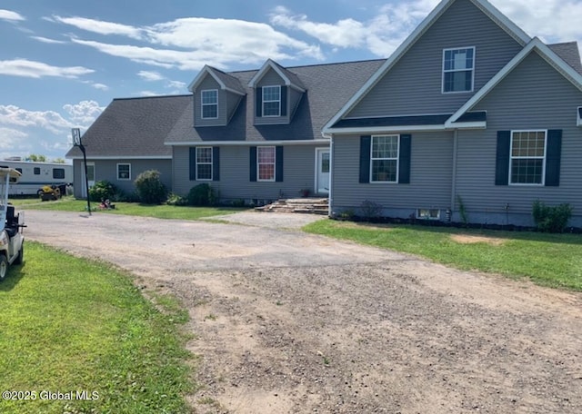 view of front of house with a front lawn