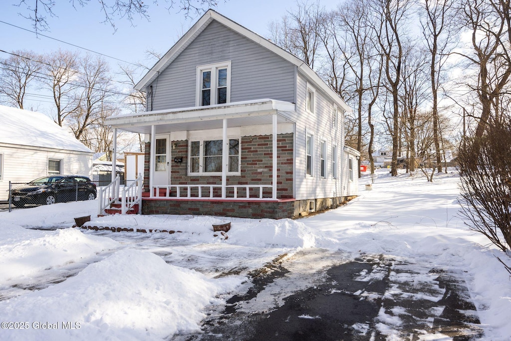 bungalow-style home featuring covered porch