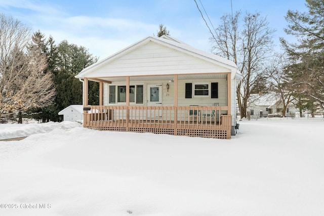 view of front of house featuring covered porch