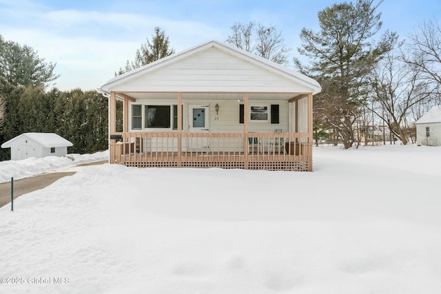 view of front facade featuring a porch