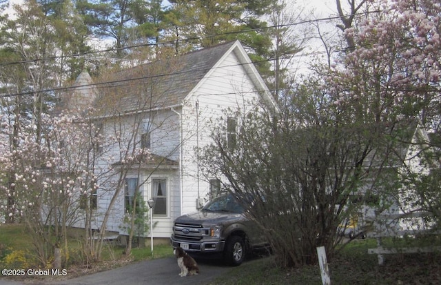 view of side of property