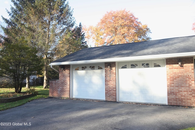 view of detached garage