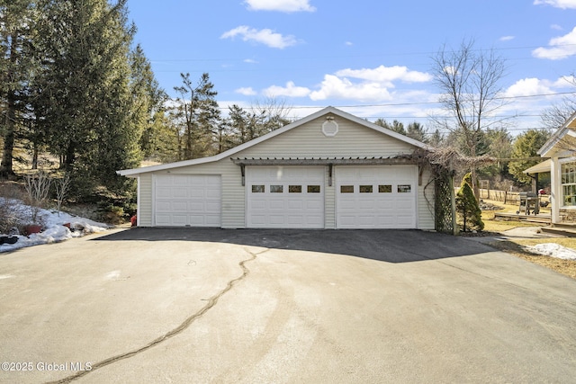 view of detached garage