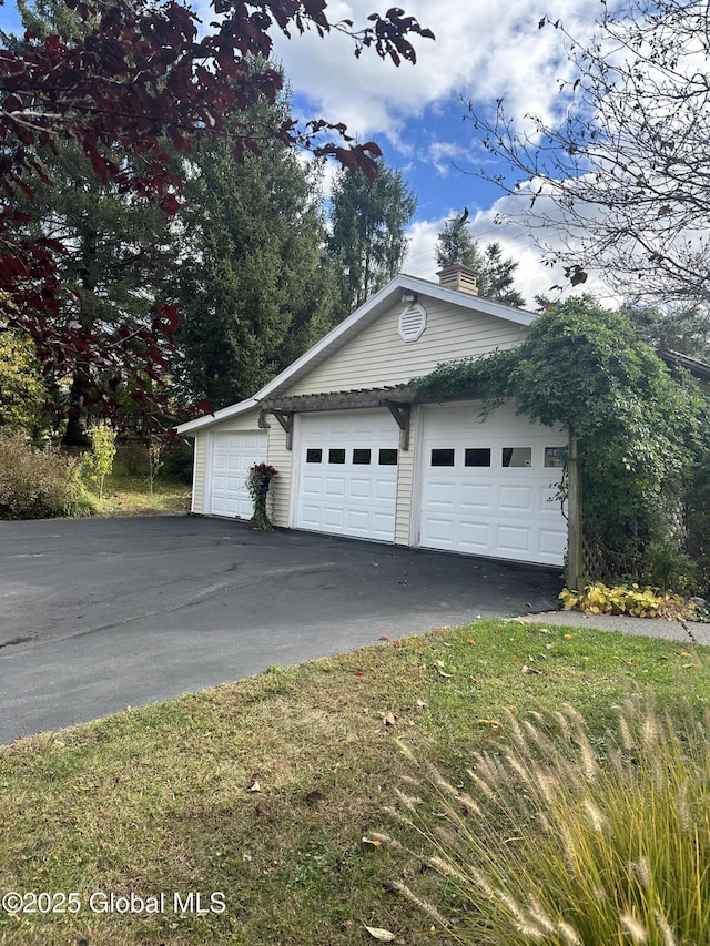 view of detached garage