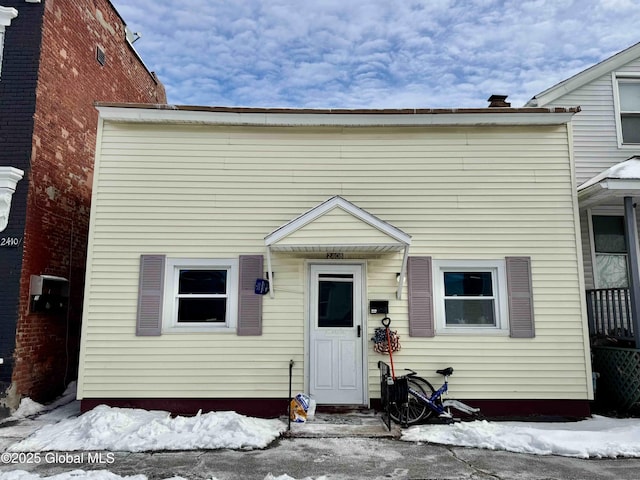 view of front of home