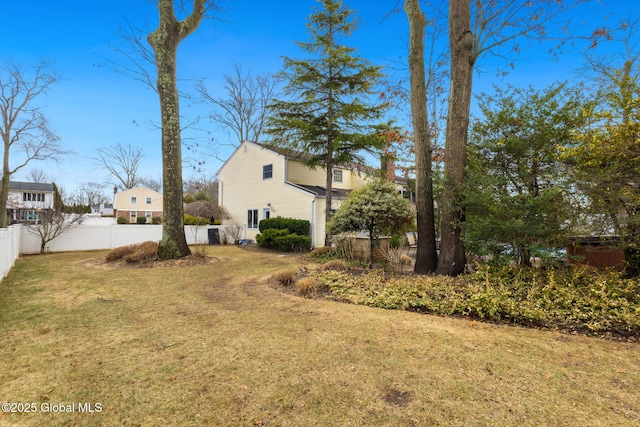 view of yard featuring fence