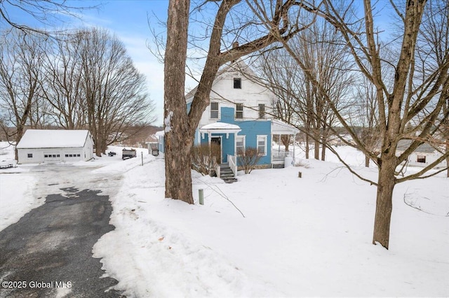 view of front of house