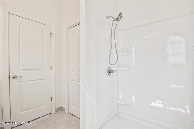 full bathroom featuring a shower