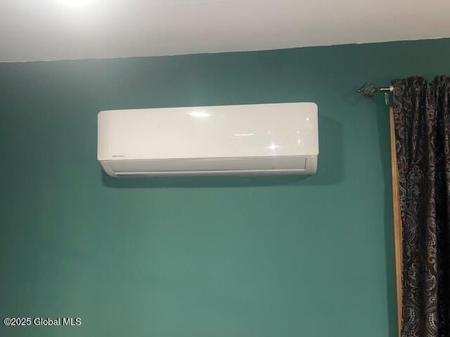 room details with a wall mounted AC