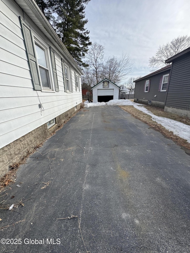 view of street with driveway