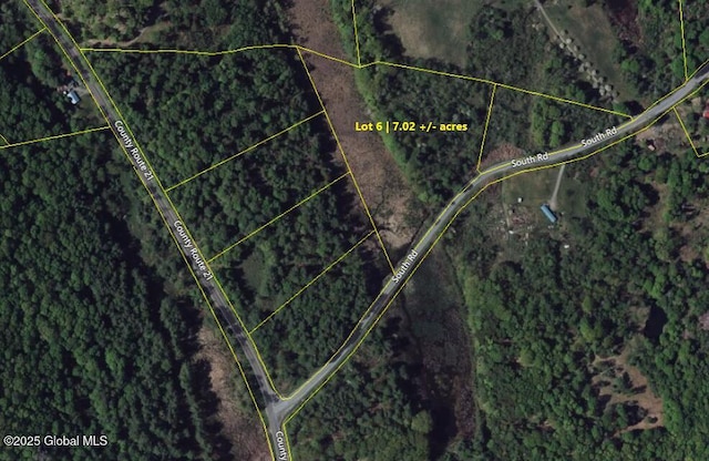 L6 County Route 21, Hampton, NY 12887