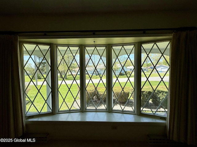 24 Regina Ln, Amsterdam, NY 12010 - detailed view
