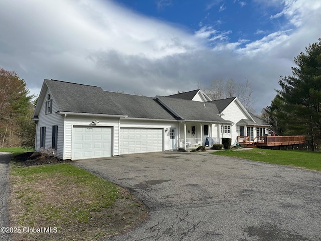 142 Boulderwood Dr, Queensbury, NY 12804 - photo 3