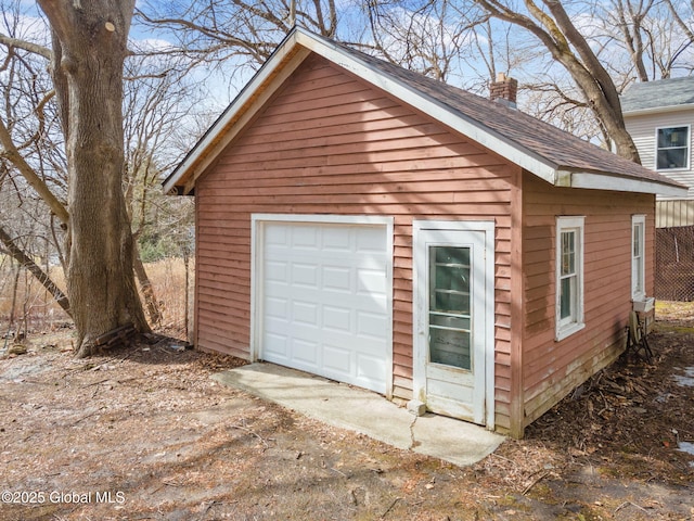 view of detached garage