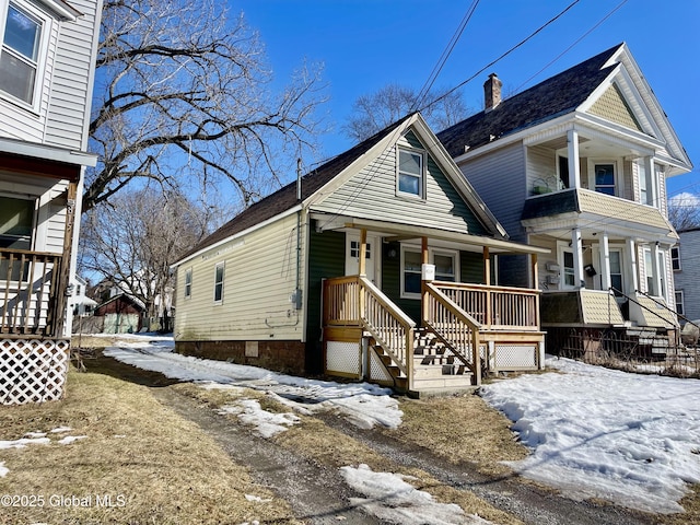 view of front facade featuring covered porch