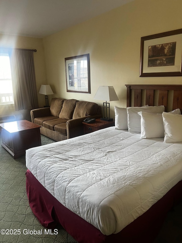 bedroom featuring carpet floors