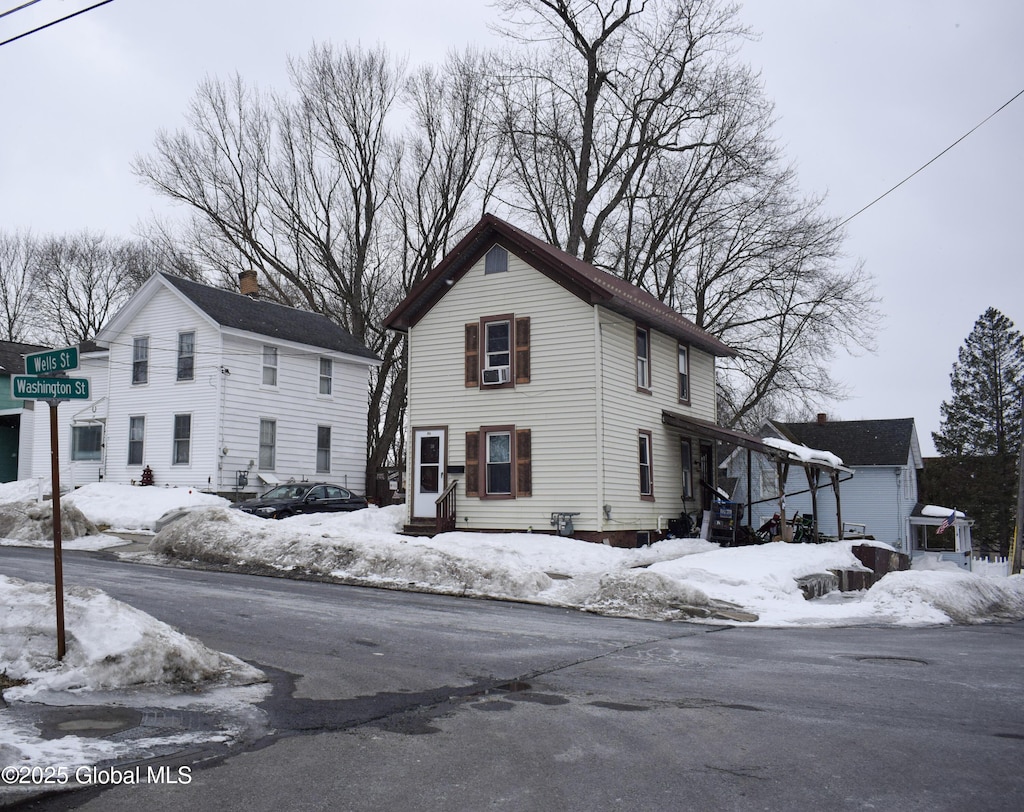 30 Wells St, Gloversville, NY 12078 - view of front facade