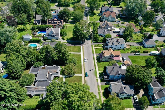 birds eye view of property featuring a residential view