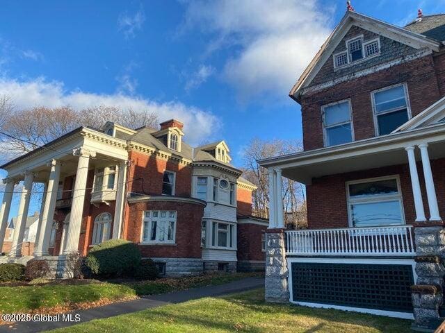 123 Guy Park Ave, Amsterdam, NY 12010
