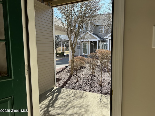 entryway with concrete flooring