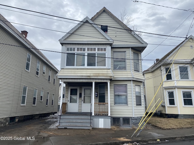 view of front facade with a porch