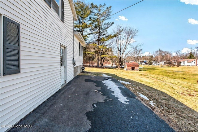 exterior space with a yard