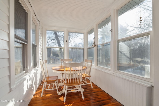 view of sunroom / solarium