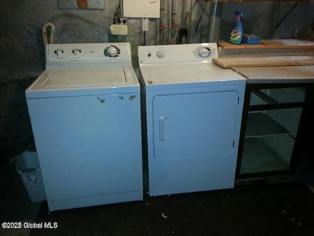 698 State St, Albany, NY 12203 - clothes washing area featuring laundry area and washer and dryer