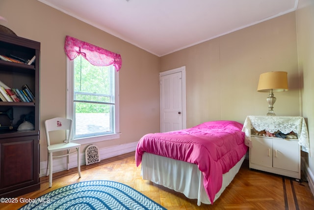 14 Pleasant St, Ballston Spa, NY 12020 - bedroom with ornamental molding