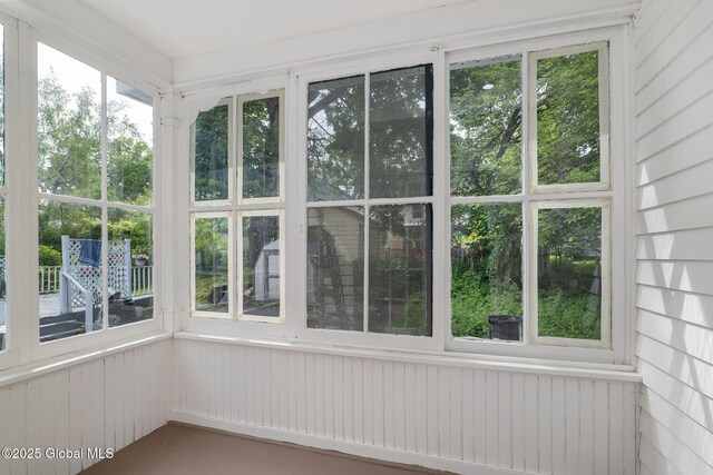 22 Fairlawn Ave, Albany, NY 12203 - view of unfurnished sunroom