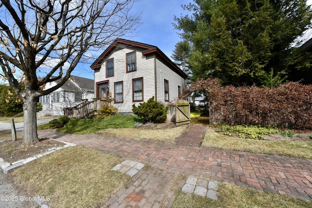 21 Andrews St, Saratoga Springs, NY 12866 - view of front facade