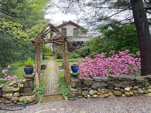 21 Andrews St, Saratoga Springs, NY 12866 - view of yard