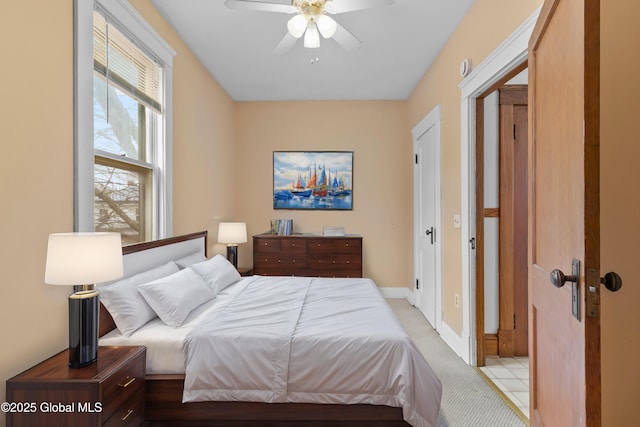 bedroom with ceiling fan