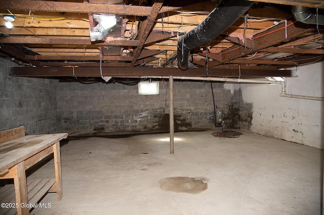 view of unfinished basement