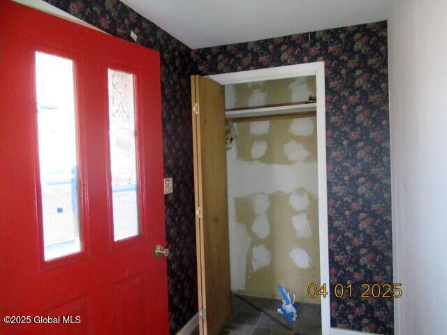545 Stage Rd, Cambridge, NY 12028 - foyer with wallpapered walls