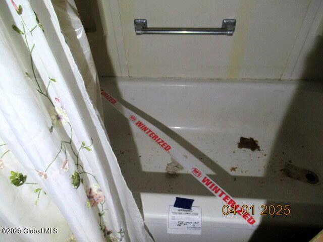545 Stage Rd, Cambridge, NY 12028 - view of room details