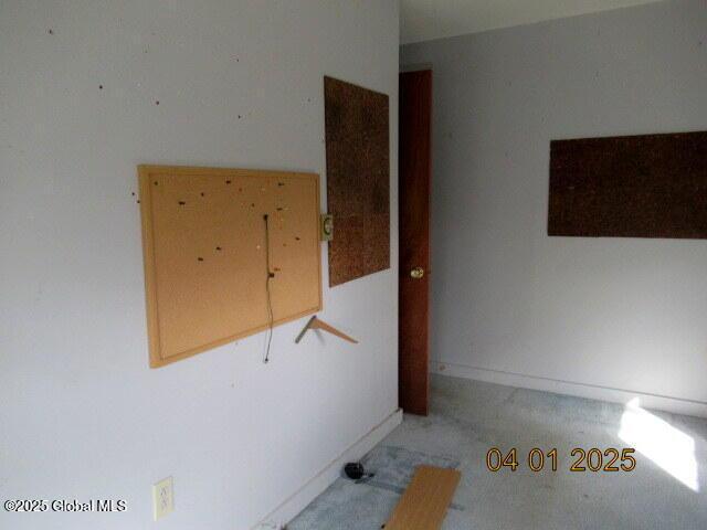 545 Stage Rd, Cambridge, NY 12028 - unfurnished room featuring baseboards
