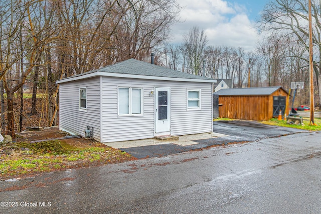 7 Arch Ave, Bethlehem, NY 12203 - view of outbuilding with an outbuilding