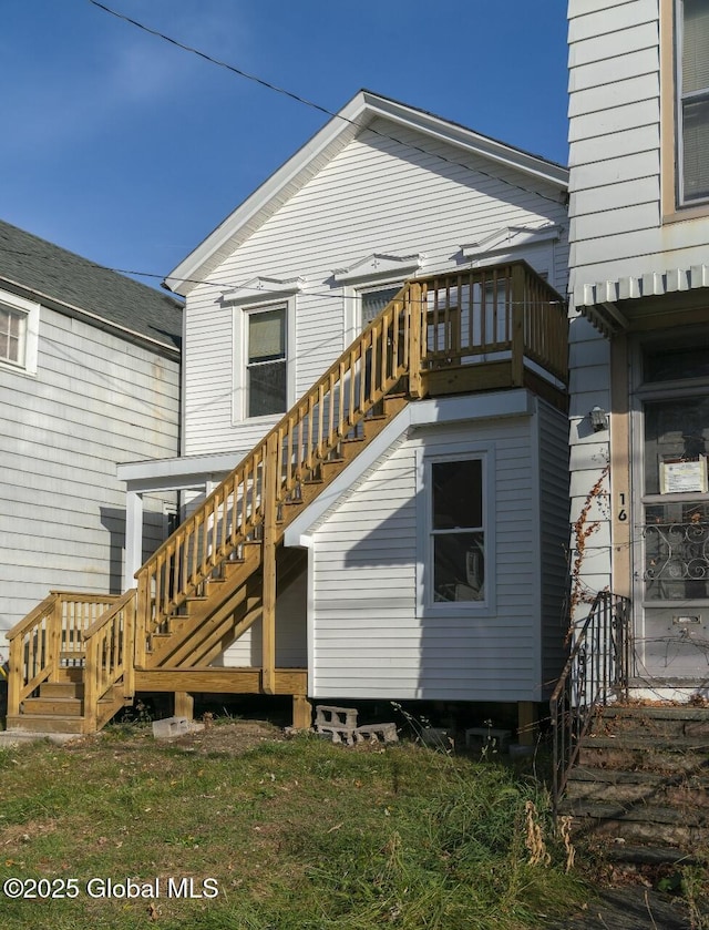 1621 Highland Ave, Troy, NY 12180 - back of property featuring stairway