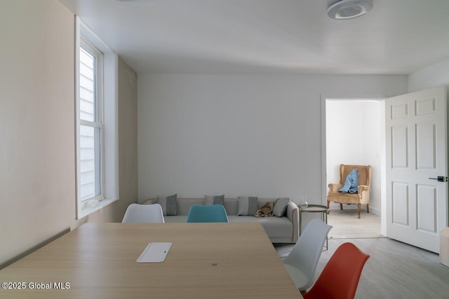 1621 Highland Ave, Troy, NY 12180 - view of living area