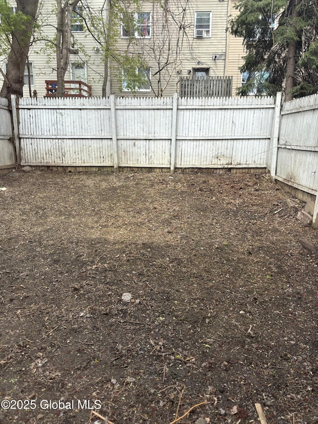 3 Osborne St, Albany, NY 12202 - view of yard with a fenced backyard