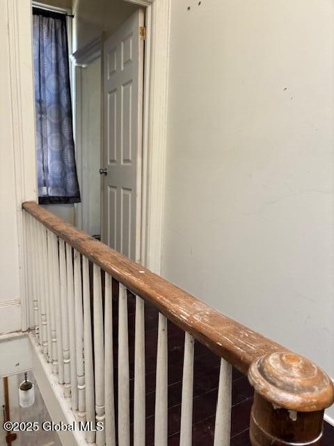 3 Osborne St, Albany, NY 12202 - view of stairway