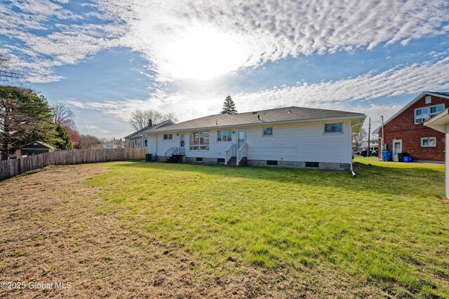 31 Tryon Ct, Albany, NY 12203 - rear view of property with fence and a yard