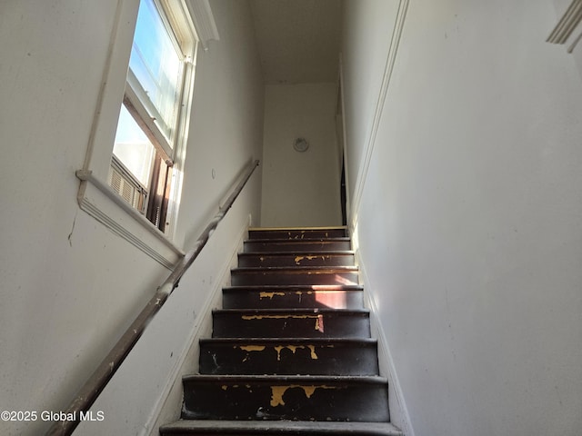 15 Kenyon Ct, Utica, NY 13501 - view of stairs