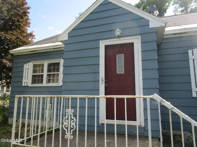 16 Knickerbocker Rd, Scotia, NY 12302 - doorway to property