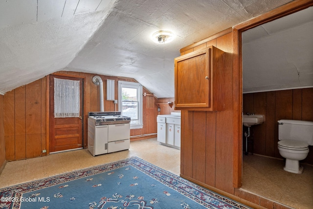 2127 2nd Ave, Watervliet, NY 12189