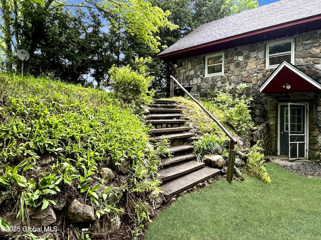 155 Bowen Hill Rd, Thurman, NY 12885 - view of stairway