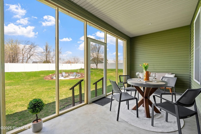 6 Gorsline Dr, Halfmoon, NY 12118 - sunroom with outdoor dining space